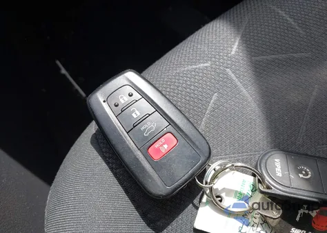 2019 Toyota Rav4 Hybrid Xle from USA, damaged, VIN JTMRWRFV2KD022588